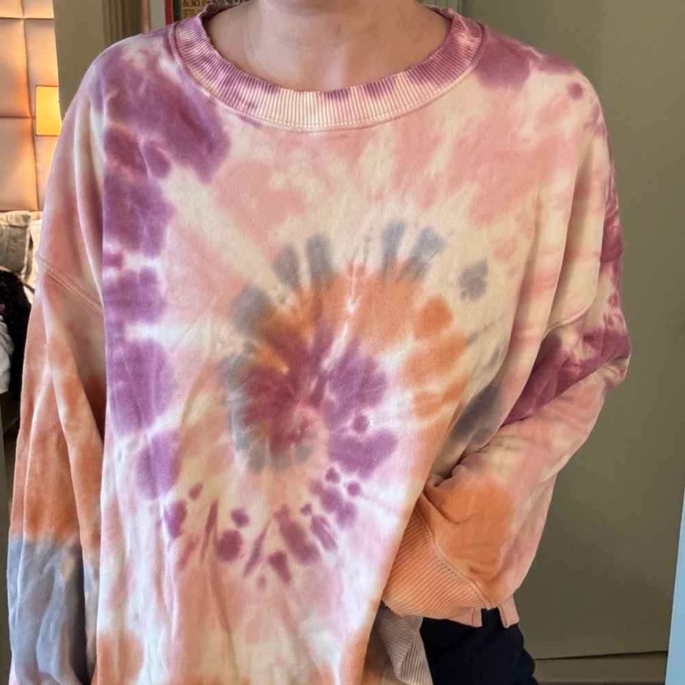 American Eagle Outfitters Pink and Orange Tie-Dye Hoodie